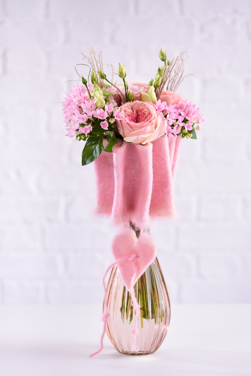 Lehner 100% Wool STYLIT Valentinstag Franzi Filz rosa Blumenstrauß Lily Beelen DIY Florist